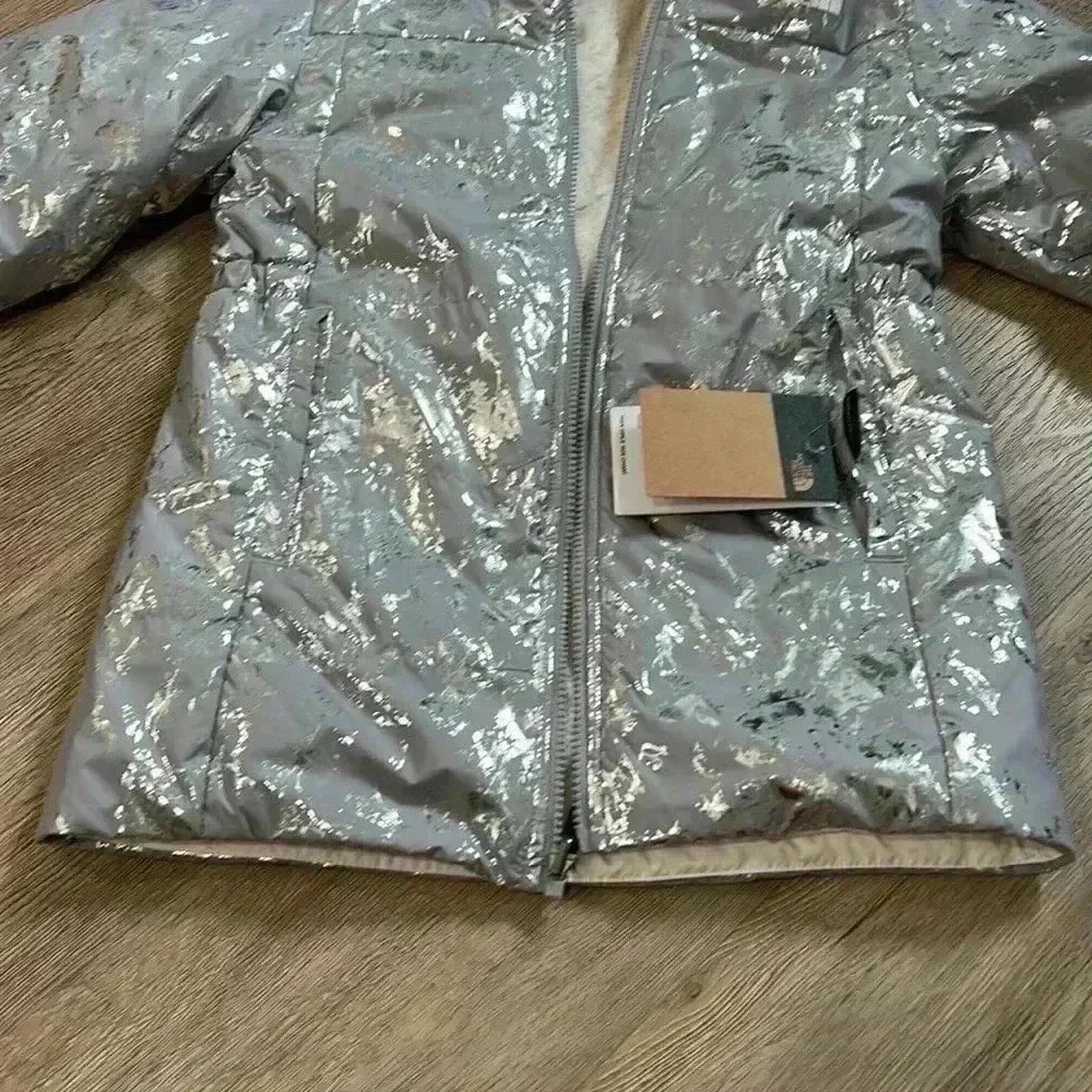The North Face Girls’ Reversible Mossbud Parka, Large (Size 12)